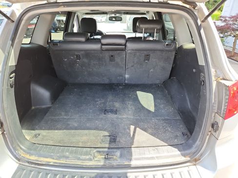 Used 2009 Hyundai Santa Fe Limited FWD image 25