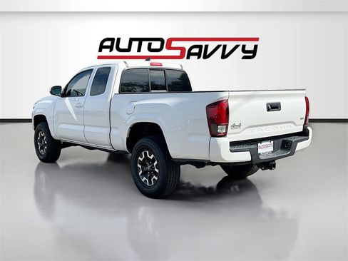 Used 2023 Toyota Tacoma SR image 5