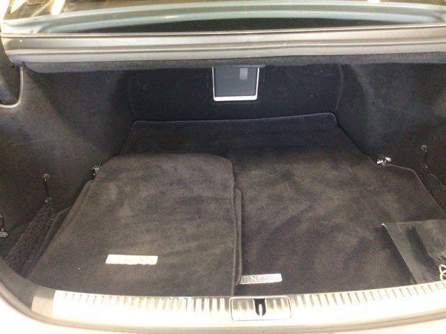 Used 2017 Genesis G90 3.3T Premium RWD image 24