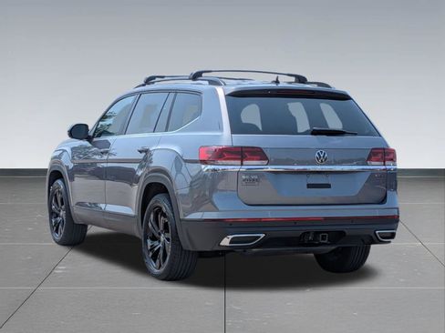 Used 2023 Volkswagen Atlas SE AWD/4WD image 3