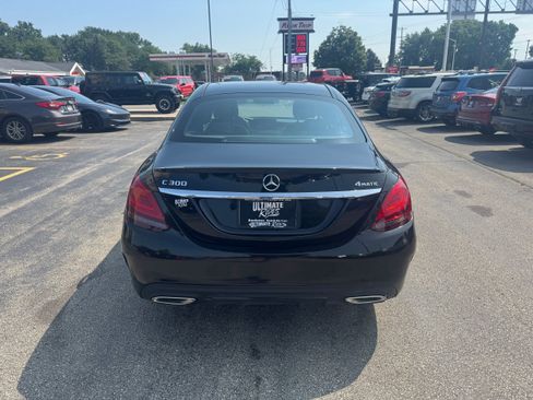 Used 2020 Mercedes-Benz C 300 4MATIC Sedan w/ AMG Line image 4