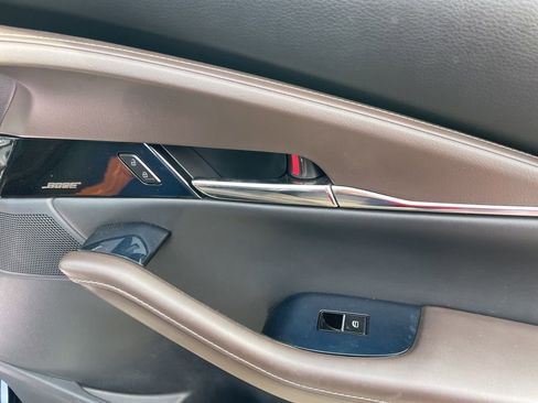 Used 2021 MAZDA CX-30 FWD 2.5 S w/ Premium Package image 37