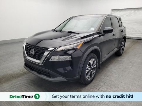 Used 2022 Nissan Rogue SV image 1