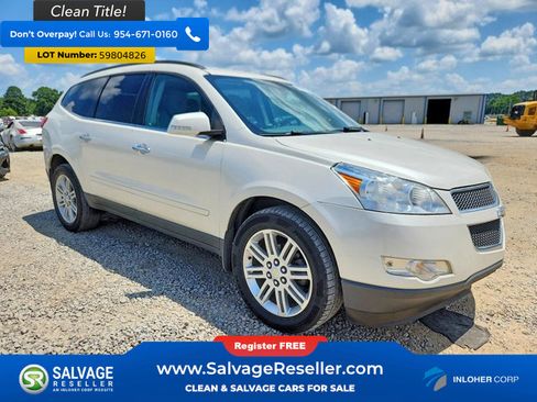 Used 2011 Chevrolet Traverse LT w/ White Premiere Package FWD image 5