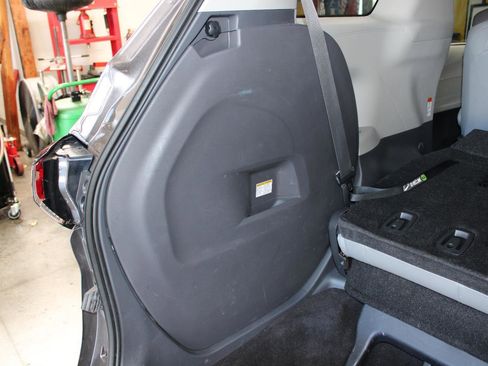 Used 2024 Toyota Sienna XLE AWD/4WD image 30