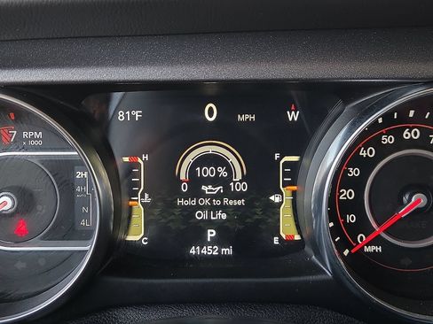 Used 2021 Jeep Gladiator Mojave AWD/4WD image 23