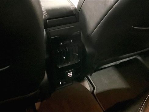 Used 2022 Jeep Compass Latitude image 10