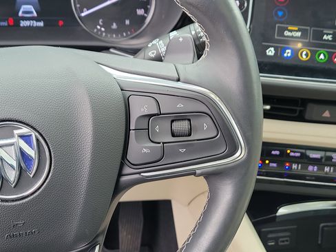 Used 2022 Buick Envision Avenir w/ Technology Package II image 25