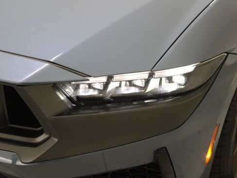 Used 2025 Ford Mustang Dark Horse image 50