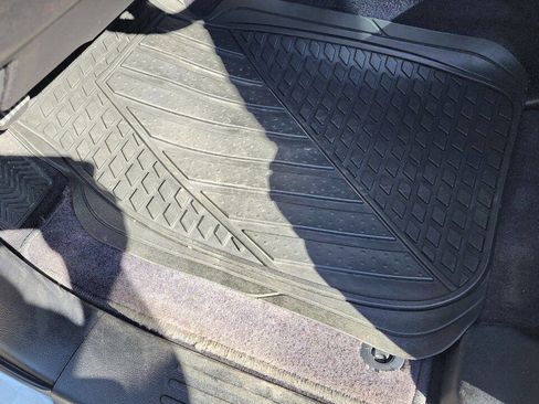 Used 2016 Lexus GX 460 image 38