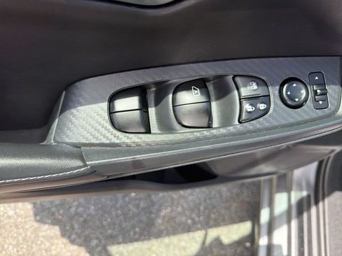 Used 2022 Nissan Sentra SV w/ Trunk Package FWD image 24