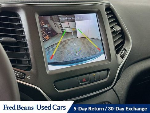 Used 2022 Jeep Cherokee Trailhawk w/ Sun, Sound & Nav Group image 16