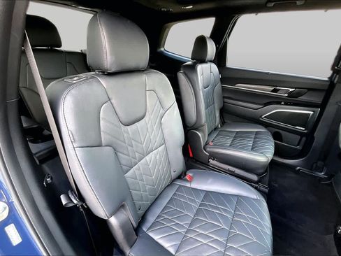 Used 2025 Kia Telluride SX Prestige X-Pro AWD/4WD image 19