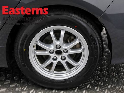 Used 2021 Toyota Prius Prime LE image 31