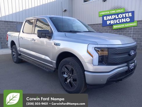 New 2025 Ford F150 Lightning Flash AWD/4WD image 1