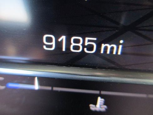 Certified 2025 GMC Sierra 1500 SLT w/ SLT Convenience Package image 35