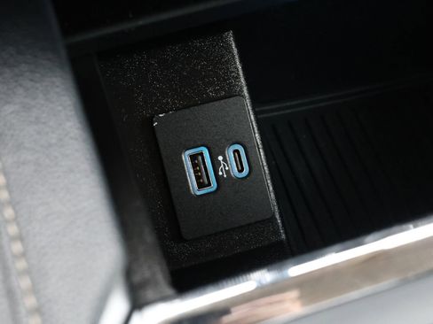 Used 2024 Ford Expedition XLT RWD image 22
