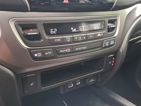 Used 2024 Honda Passport EX-L image 16
