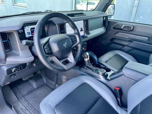 Used 2024 Ford Bronco Black Diamond AWD/4WD image 13