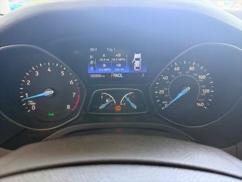 Used 2016 Ford Focus SE FWD image 24