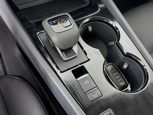 New 2026 Nissan Rogue SV FWD image 18