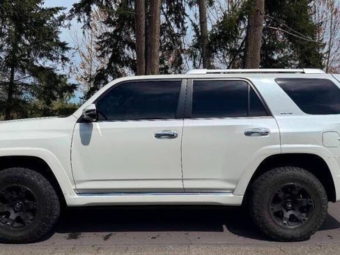 Used 2018 Toyota 4Runner Limited AWD/4WD image 6