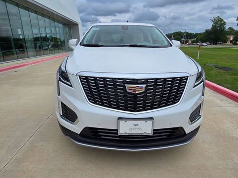 Used 2024 Cadillac XT5 Premium Luxury FWD image 8