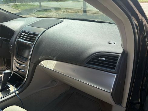 Used 2015 Lincoln MKX FWD image 28