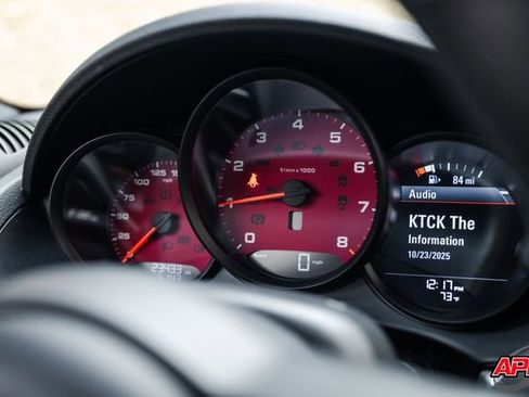 Used 2017 Porsche 718 Cayman image 22