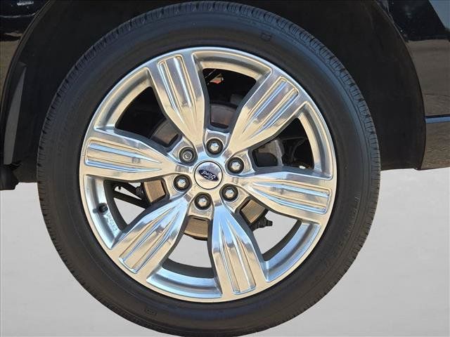 Used 2023 Ford Expedition Platinum RWD image 23
