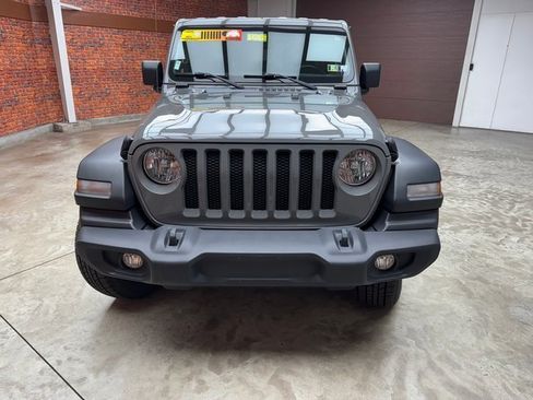 Used 2021 Jeep Wrangler Unlimited Sport image 9