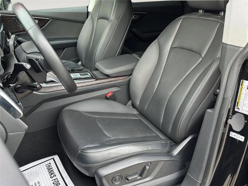 Used 2022 Audi Q8 Premium Plus w/ Premium Plus Package image 12