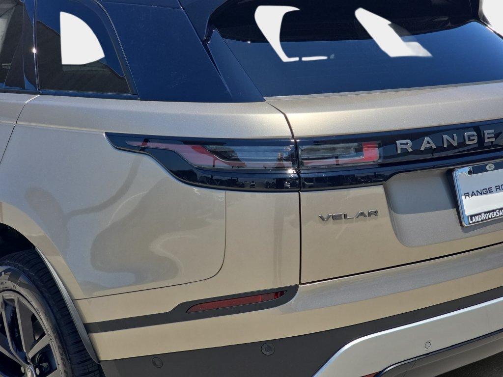 New 2026 Land Rover Range Rover Velar S AWD/4WD image 35