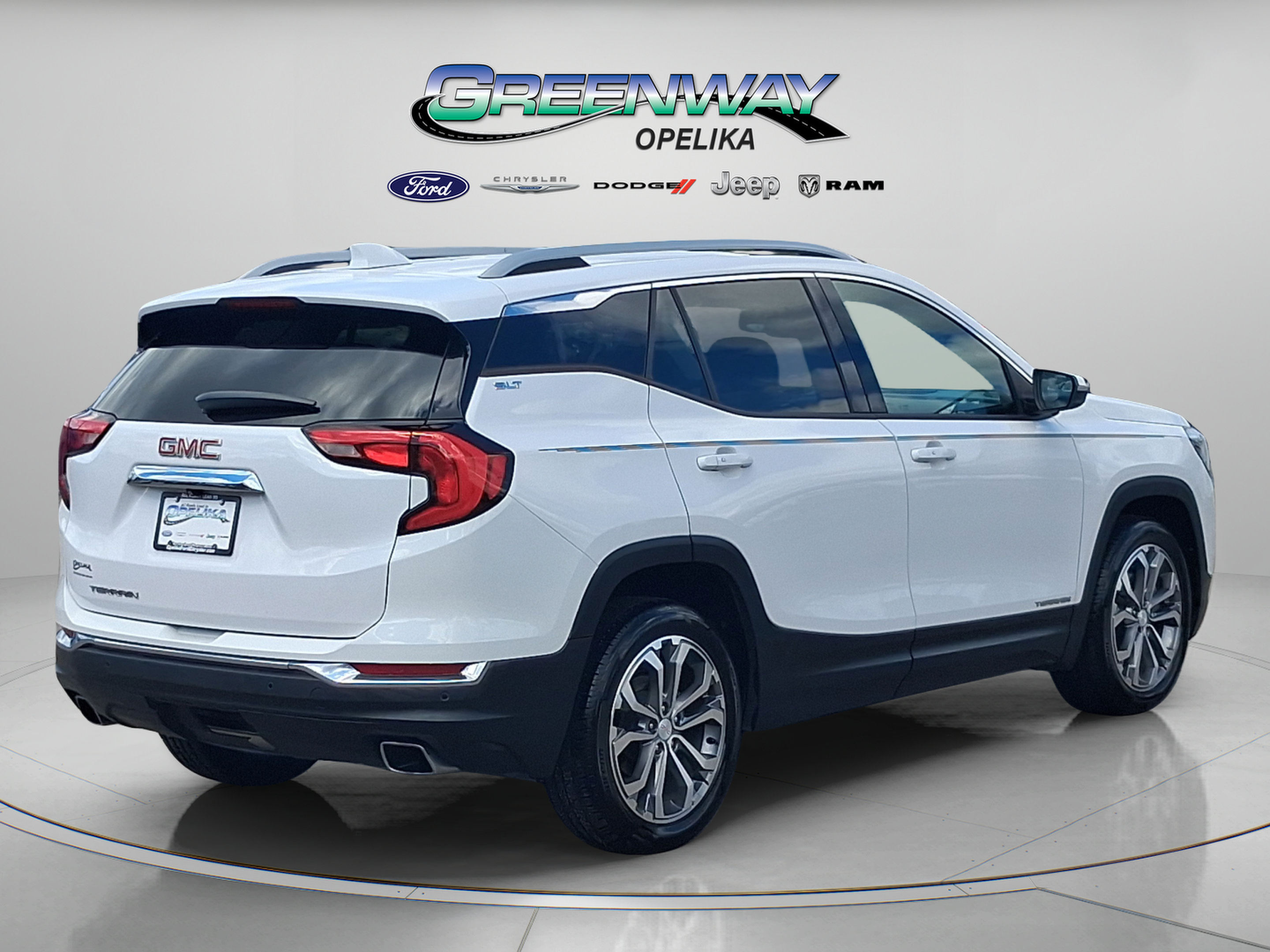 Used 2019 GMC Terrain SLT w/ Preferred Package FWD image 10