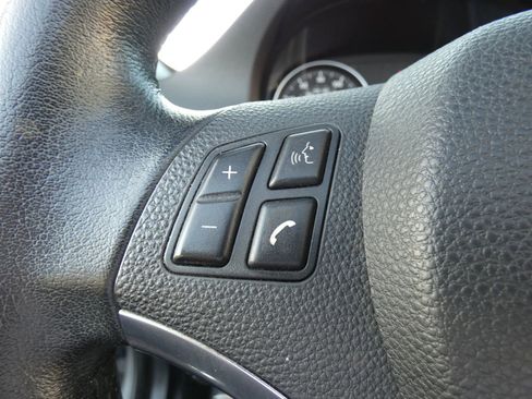 Used 2013 BMW 328i Convertible image 59