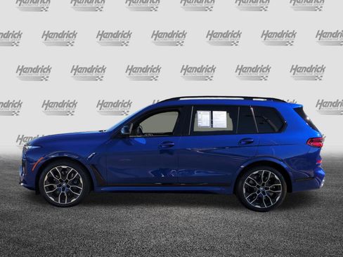 Used 2025 BMW X7 M60i image 7