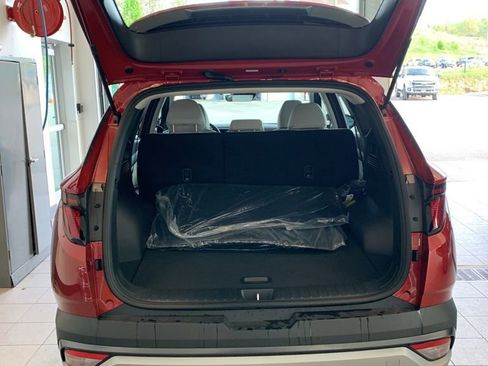 New 2026 Hyundai Tucson Blue SE image 9