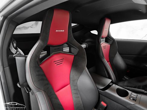 Used 2024 Nissan Z NISMO w/ Floor Mat Package RWD image 23