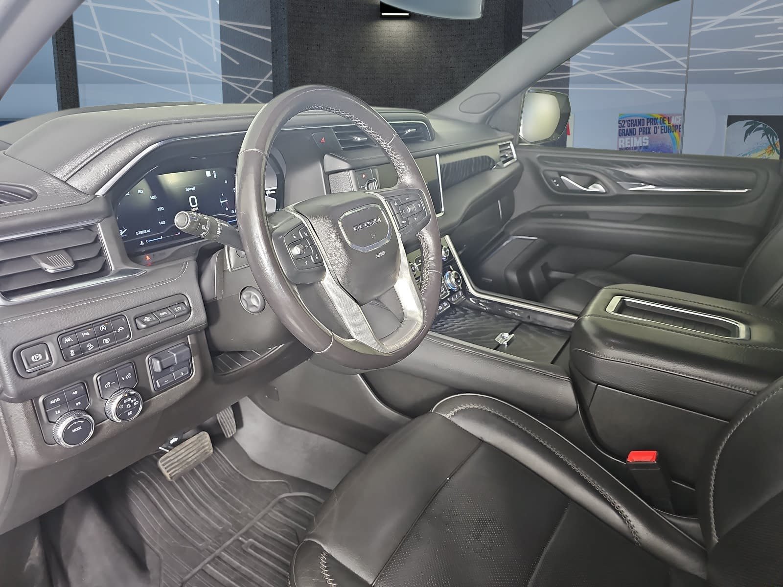Used 2022 GMC Yukon XL Denali w/ Max Trailering Package AWD/4WD image 18