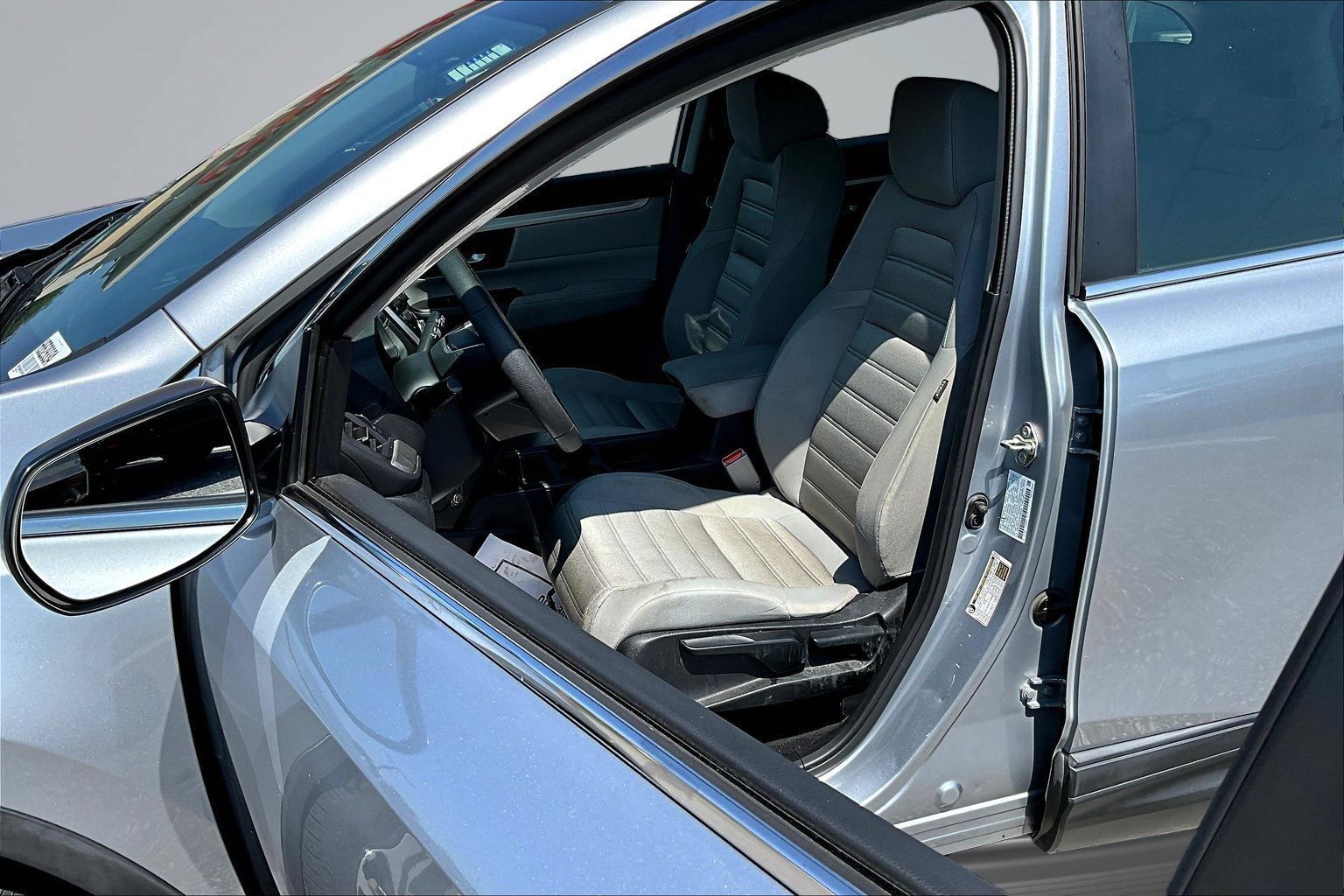 Used 2017 Honda CR-V LX image 19