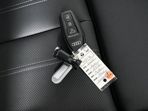 New 2025 Audi Q5 Premium Plus image 26