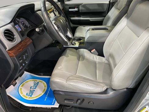 Used 2017 Toyota Tundra Limited image 9
