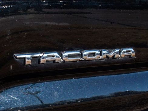 Used 2021 Toyota Tacoma SR5 image 10