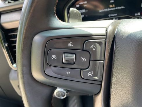 Certified 2025 GMC Sierra 1500 AT4 w/ Technology Package AWD/4WD image 30