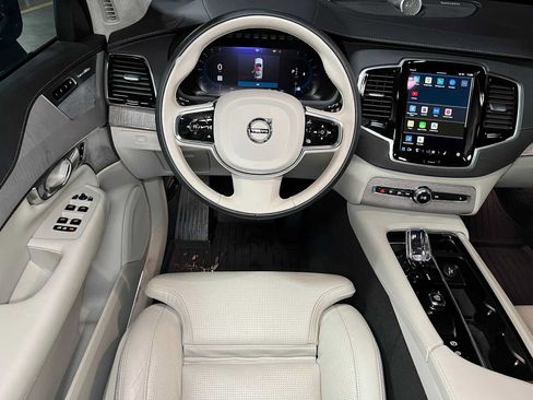 Used 2024 Volvo XC90 B6 Ultimate w/ Lounge Package AWD/4WD image 44