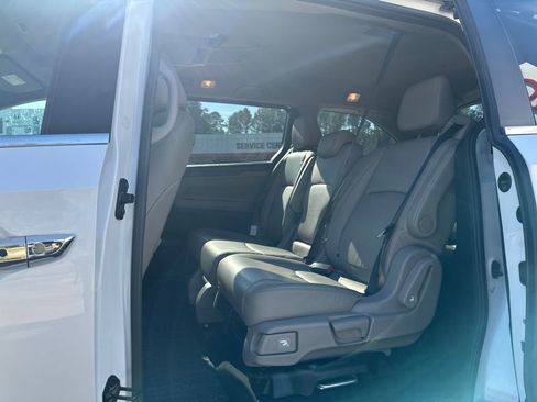 Used 2023 Honda Odyssey Touring image 15