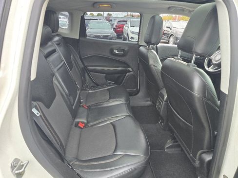 Used 2018 Jeep Compass Latitude w/ Popular Equipment Group image 14