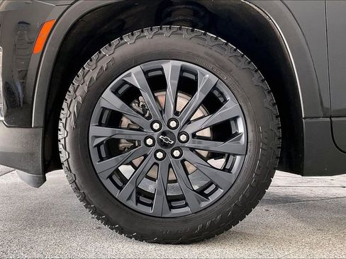 Used 2023 Chevrolet Traverse RS w/ LPO, Floor Liner Package image 11