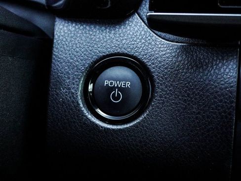 Used 2025 Toyota Camry XSE image 33