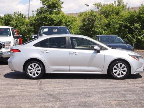 Used 2022 Toyota Corolla LE FWD image 5